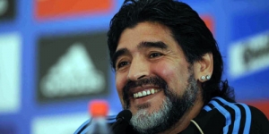 Maradona Siap Menjadi Pelatih Timnas Indonesia