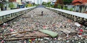 Buang Sampah Sembarangan di Jakarta, Ahok: Penjara dan Denda Rp 1 Juta