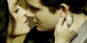 Tunggangi Banteng, John Mayer dan Katy Perry Bermesraan di Video Who You Love