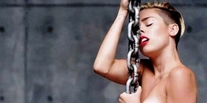 Video Telanjang Miley Cyrus 'Wrecking Ball' Paling Sering Dilihat di YouTube