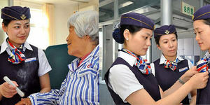 Perawat Rumah Sakit di China Berseragam Seperti Pramugari