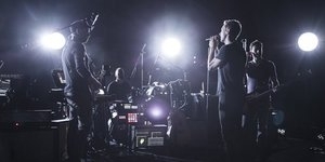 Yuk Dengerin Album Terbaru Coldplay Ghost Stories