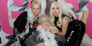 Nenek 86 Tahun Ini Fans Berat Lady Gaga