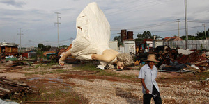 Patung Marilyn Monroe Setinggi 26 Meter Dibuang ke China
