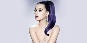 Rok Terlalu Pendek, Bagian Pribadi Katy Perry Hampir Terlihat
