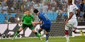 Manuel Neuer Raih Golden Glove Kiper Terbaik Piala Dunia 2014