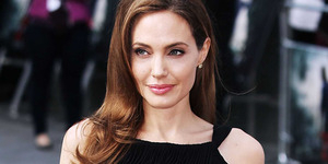 Skandal Seks Angelina Jolie Dibocorkan Pengedar Narkoba