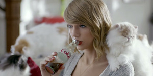 Aksi Lucu Kucing Taylor Swift 'Olivia Benson' di Iklan Diet Coke