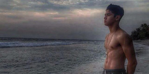 Heboh Foto Al Ghazali Kohler Telanjang Dada