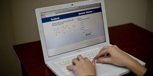 Tulis Status Facebook Terganggu Takbiran, Mahasiswa Palu Ditangkap Polisi