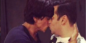 Foto Kocak Salman Khan-Shahrukh Khan Ciuman Bibir