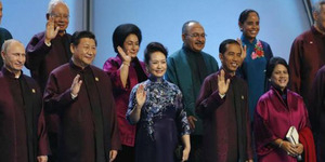 Kemeja Makan Malam Pimpinan APEC jadi Guyonan Mirip Seragam Star Trek