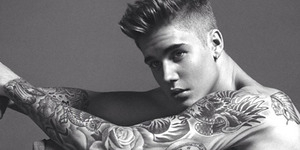 Heboh Foto Justin Bieber Pelorotkan Celana Dalam