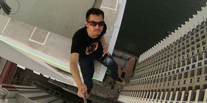 Arief Fandy Nekat Selfie 'Maut' di Gedung Pencakar Langit Jakarta