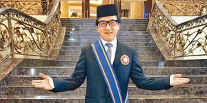Jackie Chan Dapat Gelar Datuk dari Malaysia
