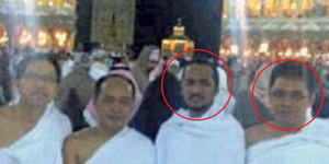 Foto Abraham Samad Umrah Bareng Zainal Tahir Beredar Via BBM