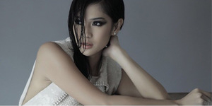 Foto Dian Sastro Cantik Mempesona di Majalah Elle