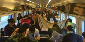 Ibu di Tiongkok Melahirkan Darurat Di Dalam Kereta Api