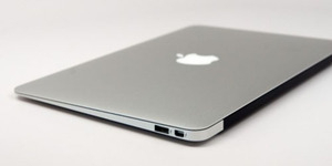 Apple New Macbook vs Laptop Windows
