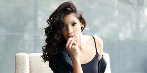 Stephanie Sigman Gadis Baru James Bond di Spectre