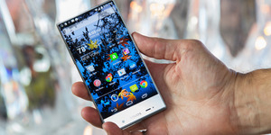 Sharp Rilis Smartphone AQUOS Crystal Harga Rp 3,9 Juta