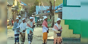 Muslim Pelauw Maluku Buka Puasa Saat Asar, Tarawih 15 Rakaat