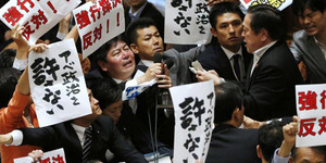 Anggota Parlemen Jepang Gay, Kepergok Mesra Sama Pacar Homonya