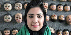 Salami Pria Bukan Muhrim, Kartunis Cantik Iran Dipenjara 12 Tahun