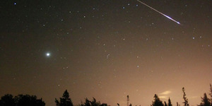 Terjadi Hujan Meteor Orionid Pekan Ini