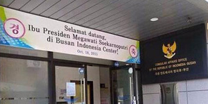 Waduh, di Korsel Ada Spanduk 'Selamat Datang Presiden Megawati'