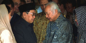 Fadli Zon Pilih Soeharto jadi Pahlawan Nasional Daripada Gus Dur