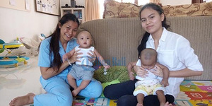 Remaja Cantik Ini Hebohkan Netizen Karena Rawat Bayi Terlantar