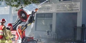 Australia Umumkan Robot Pemadam Kebakaran TAF 20