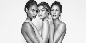 Foto Seksi Gigi Hadid, Lily Aldridge, & Joan Smalls Bugil di Iklan Sepatu