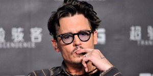 Johnny Depp Aktor Hollywood dengan Bayaran Terlalu Mahal 2015