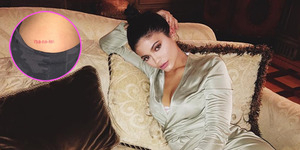 Kylie Jenner Bikin Tato Unik di Panggul '|'sa-ne-te|'