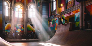 Foto Gereja Kosong Jadi Skate Park Penuh Mural Keren