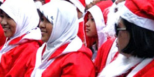 MUI: Jangan Paksa Muslim Pakai Atribut Natal