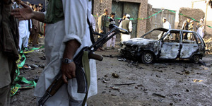 Pakistan Gantung 4 Militan Taliban Pembunuh 150 Siswa