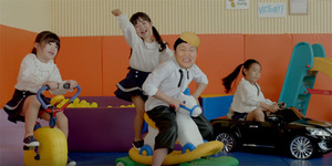 PSY Jadi Bocah Gokil Bareng CL 2NE1 di MV Daddy