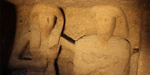 Ada Pasangan Mesra di Kuil Kuno Mesir
