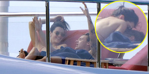 Foto Kendall Jenner-Harry Styles Ketahuan Ciuman Mesra, Pacaran?
