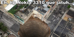 Meme Nokia 3310 Super Kocak