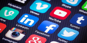 Banyak Akun Diblokir, Indonesia Harus Punya Media Sosial Sendiri