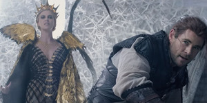 Chris Hemsworth Lawan Charlize Theron di Trailer The Huntsman: Winter's War