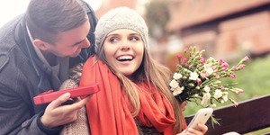 Survei: Pria Lebih Boros Saat Valentine