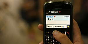 BlackBerry: BBM Tak Terkalahkan di Indonesia