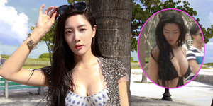 Foto Clara Pamer Belahan Dada Seksi Pakai Swimsuit di Macau
