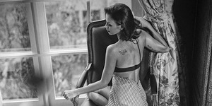 Foto Sophia Latjuba Seksi Pamer Celana Dalam
