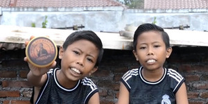 Heboh! Video Bocah Mereview Pomade Lokal dari Indonesia